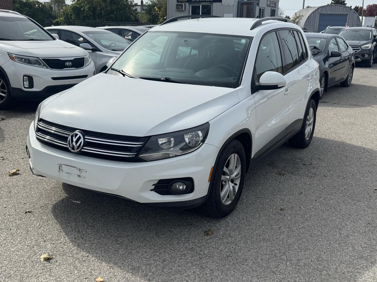 2015 Volkswagen Tiguan 4MOTION 4dr Auto Trendline - Photo #1