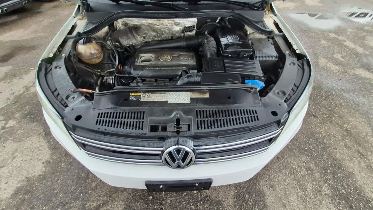 2013 Volkswagen Tiguan TRENDLINE, 4 CYLINDER, SUV, CERTIFIED Photo