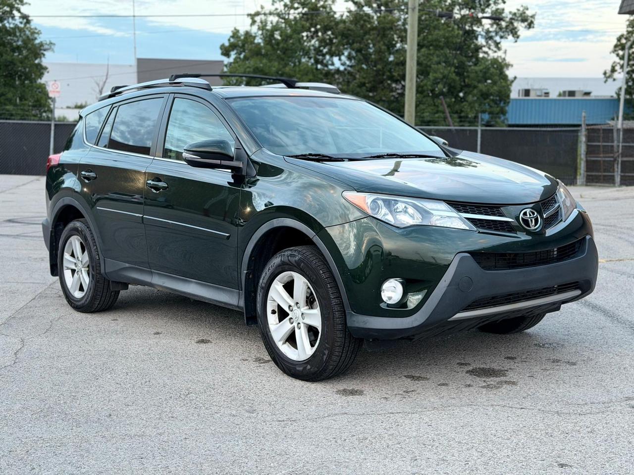 2013 Toyota RAV4 AWD 4dr XLE Photo2