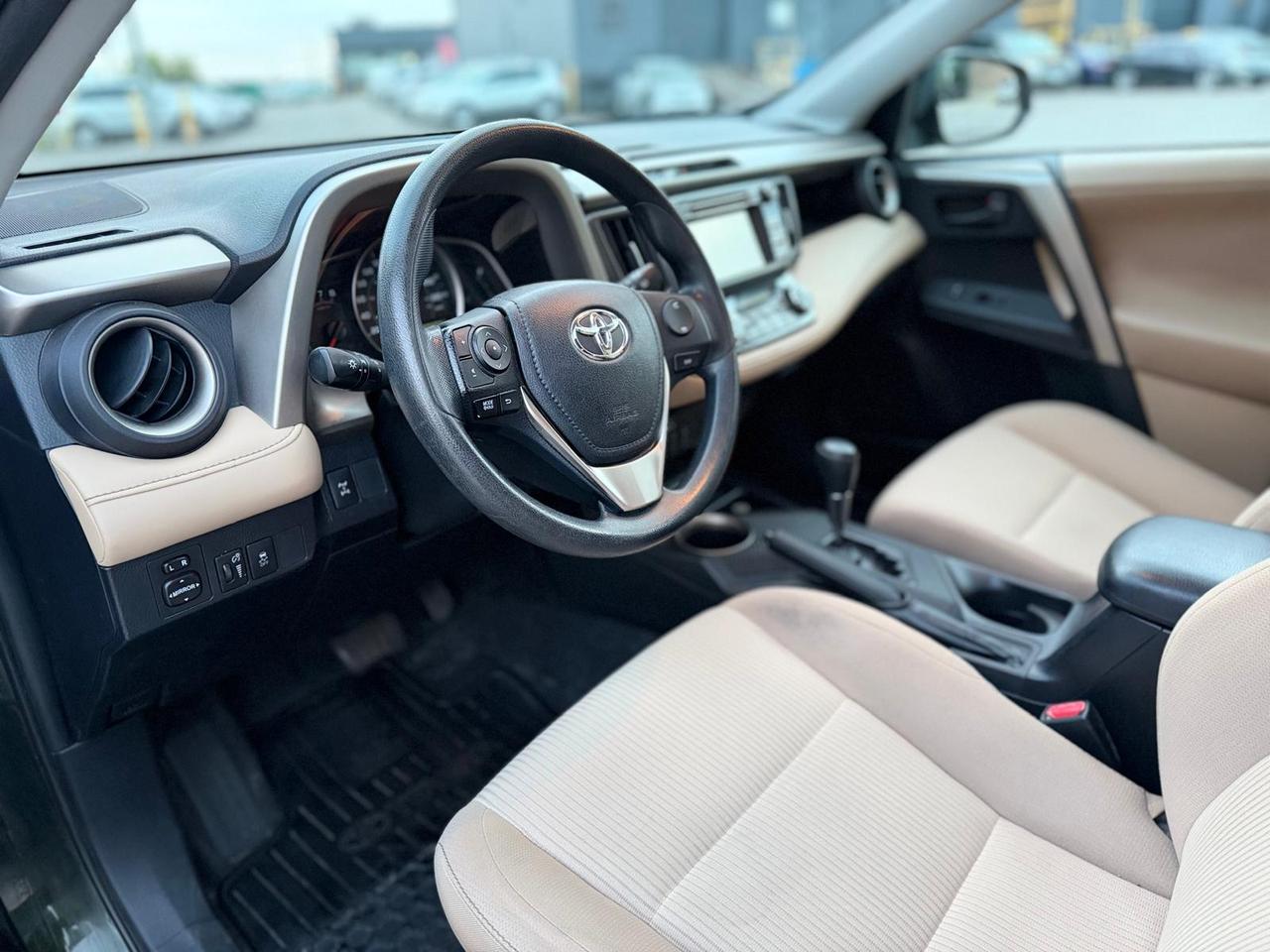 2013 Toyota RAV4 AWD 4dr XLE Photo
