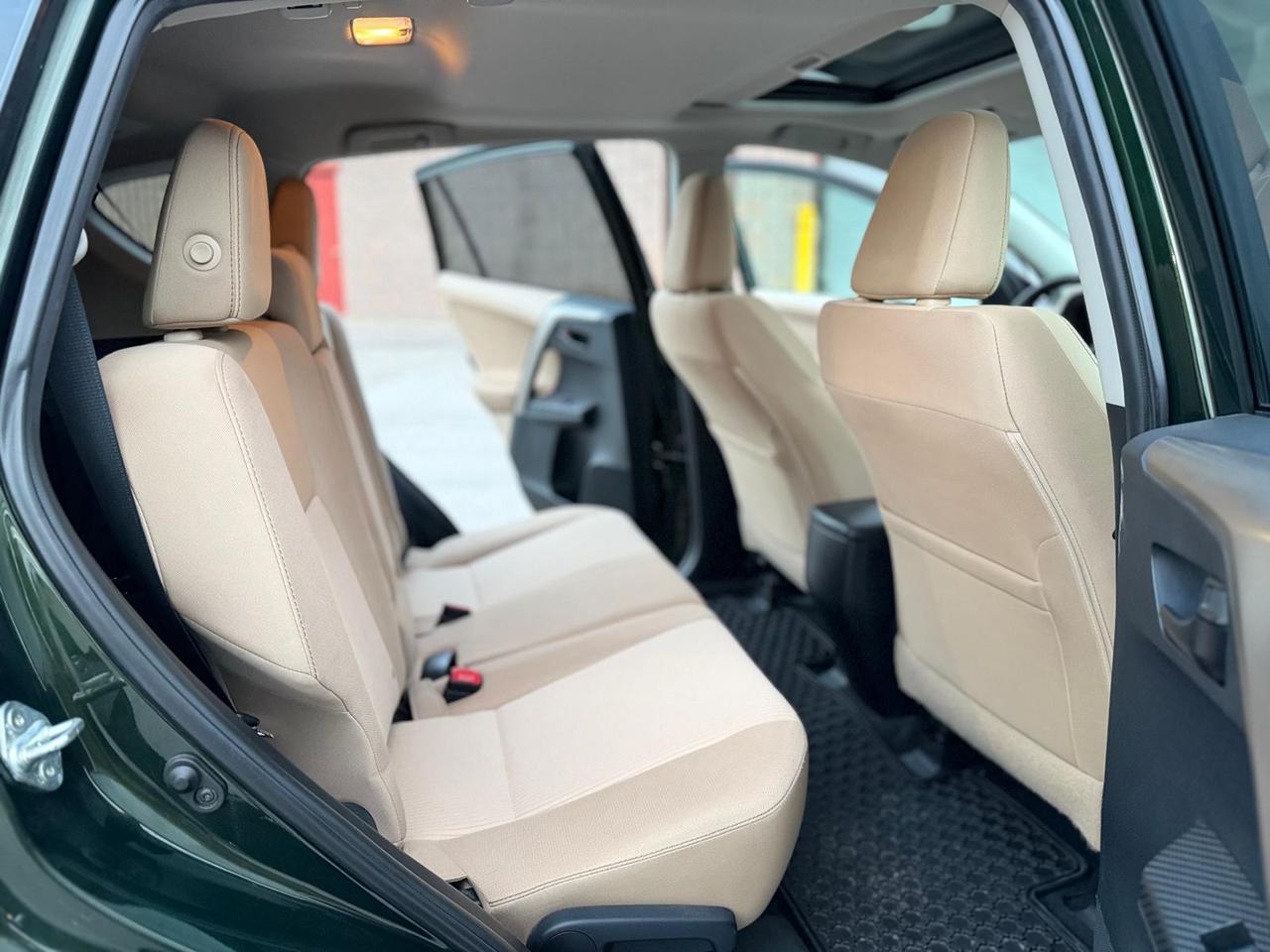 2013 Toyota RAV4 AWD 4dr XLE Photo