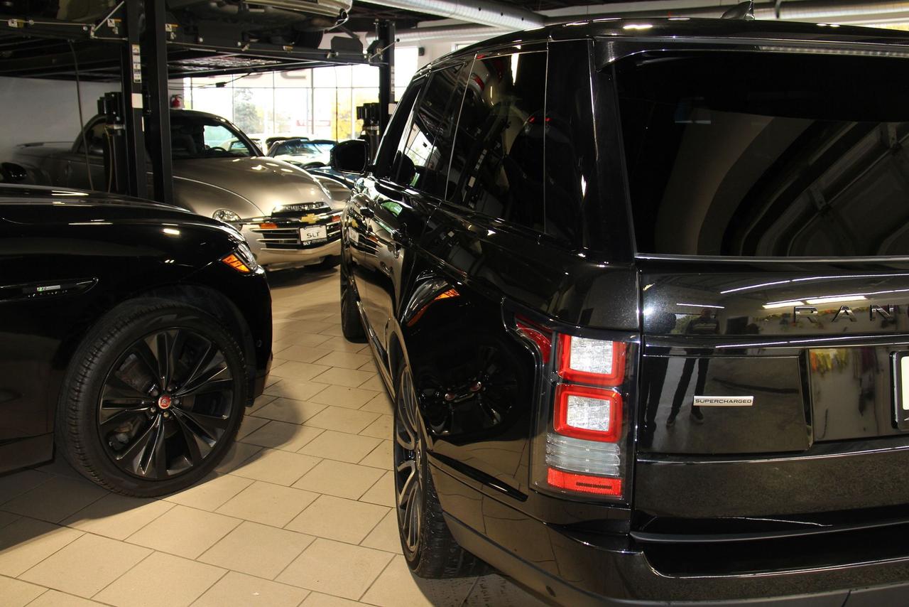 2017 Land Rover Range Rover Super Charged Photo