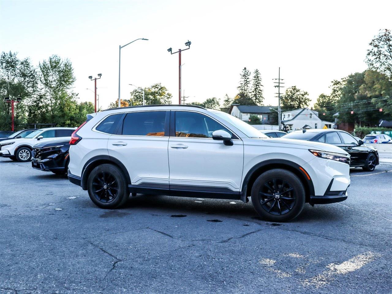 2023 Honda CR-V  Photo2