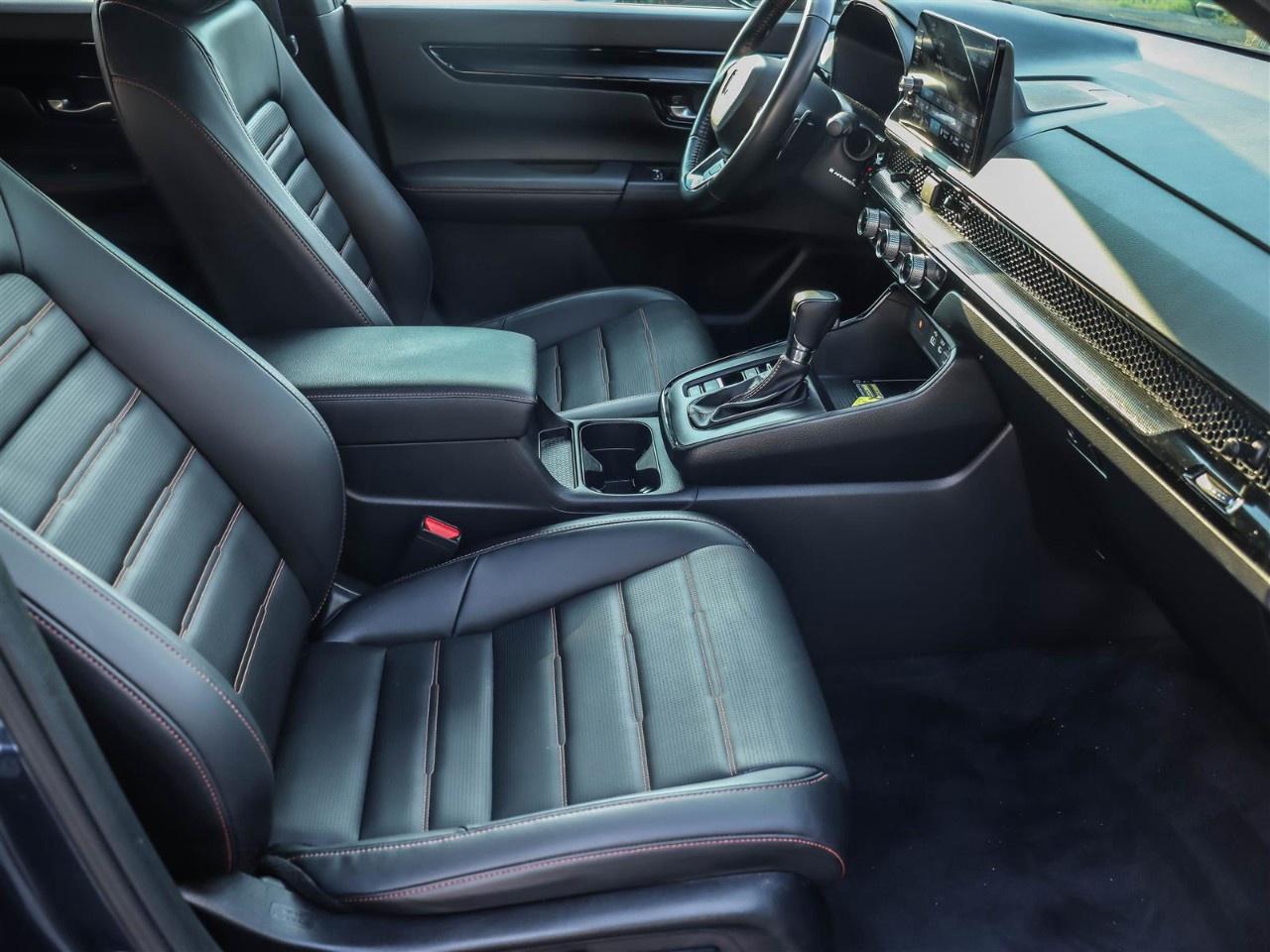 2023 Honda CR-V Hybrid Touring AWD Photo