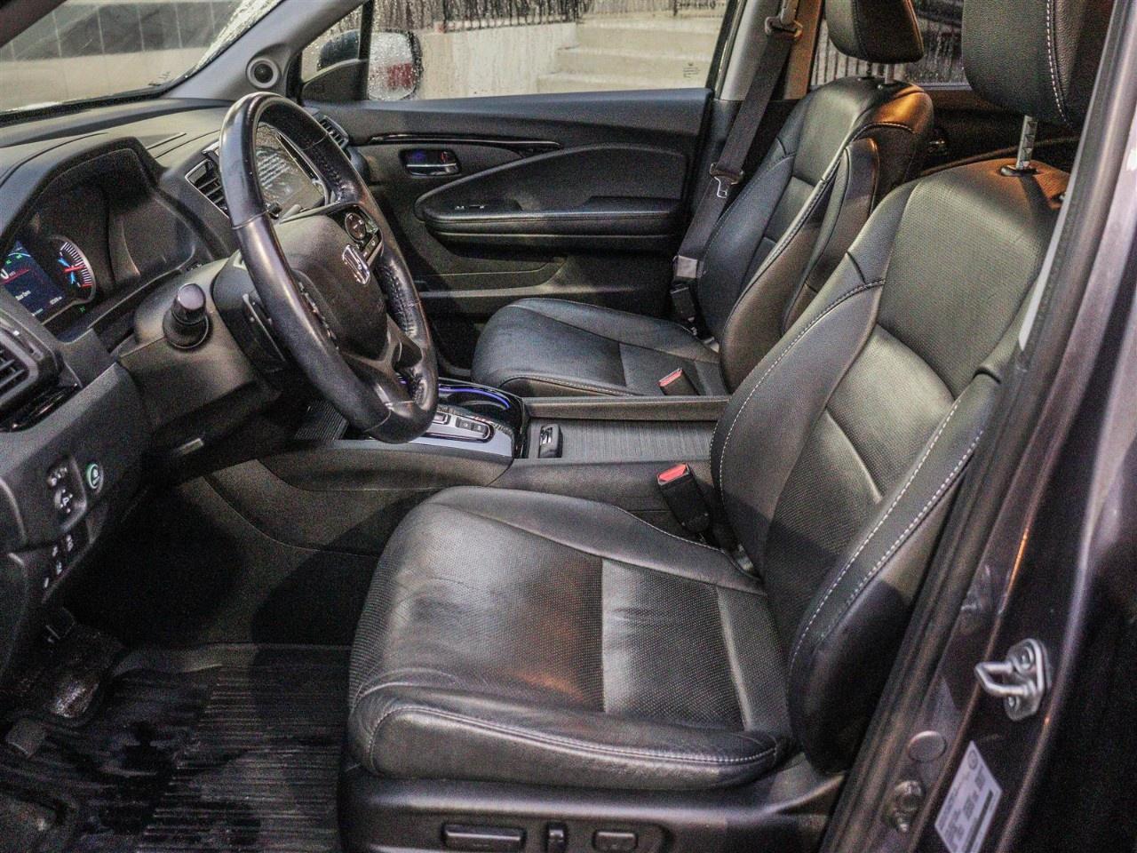 2022 Honda Pilot Touring 7-Passenger AWD Photo