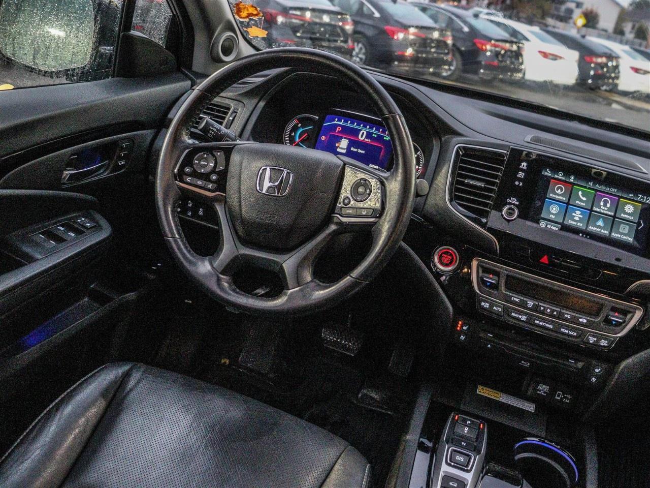 2022 Honda Pilot Touring 7-Passenger AWD Photo