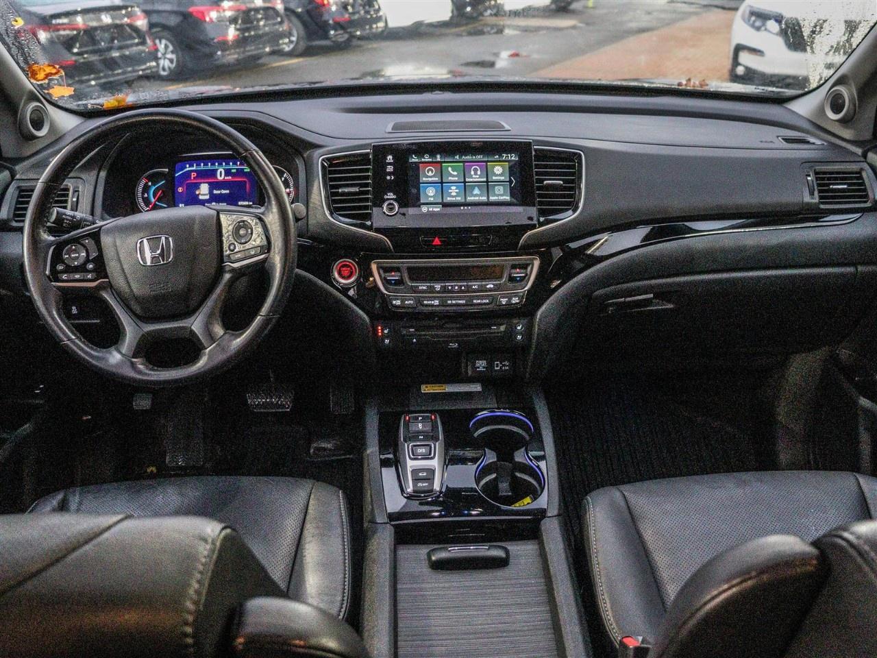 2022 Honda Pilot Touring 7-Passenger AWD Photo