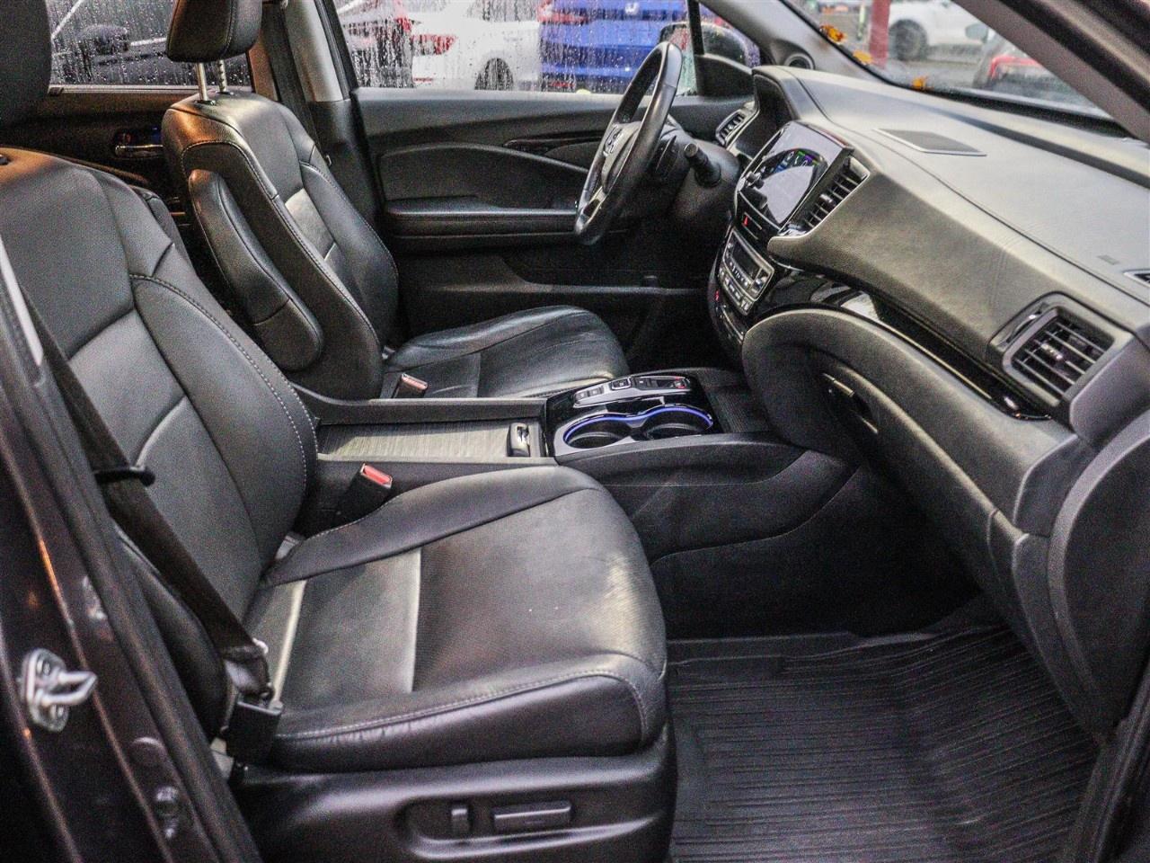 2022 Honda Pilot Touring 7-Passenger AWD Photo