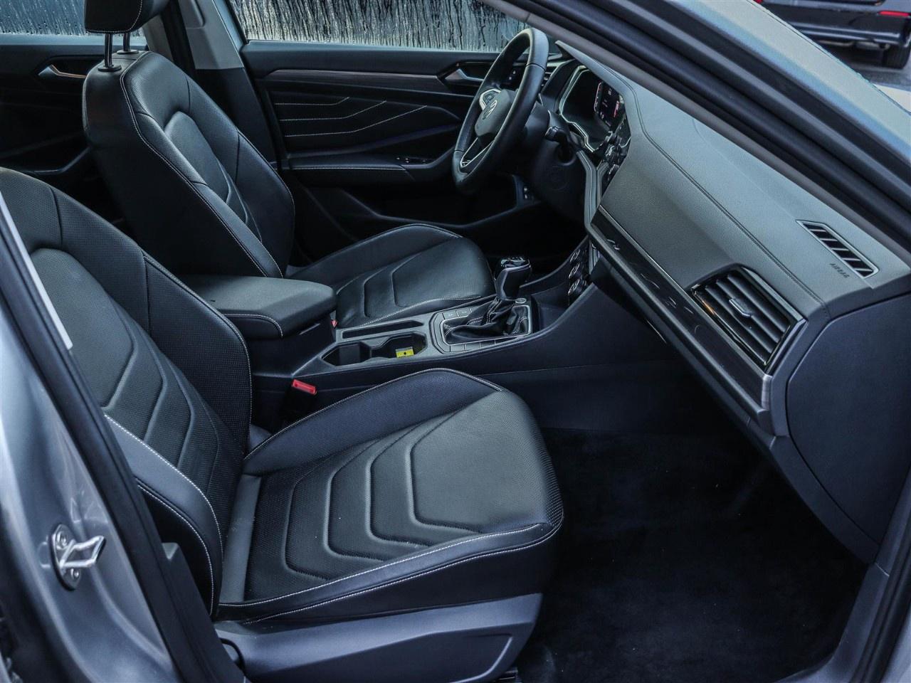 2024 Volkswagen Jetta Highline auto Photo