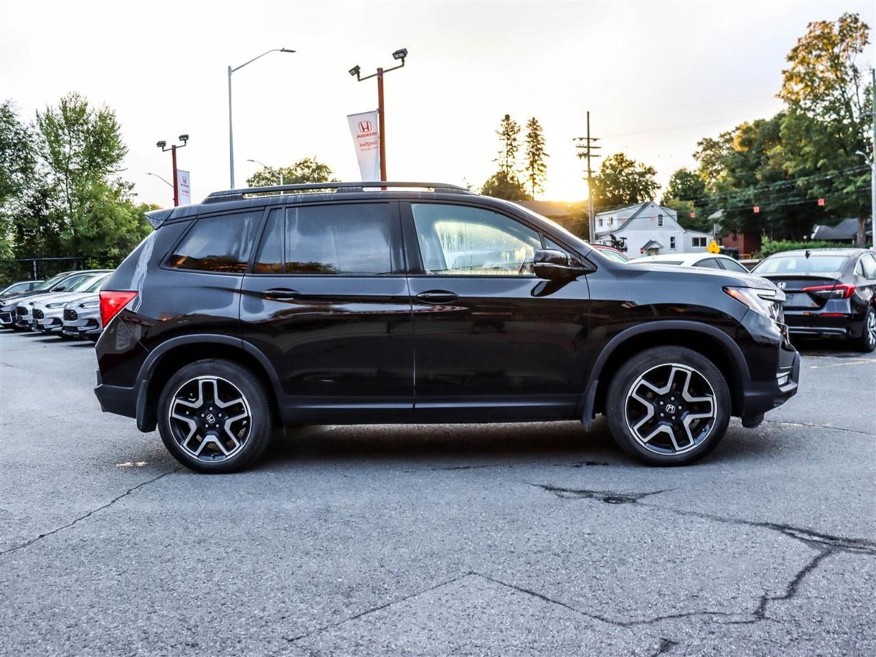2023 Honda Passport Touring AWD Photo2