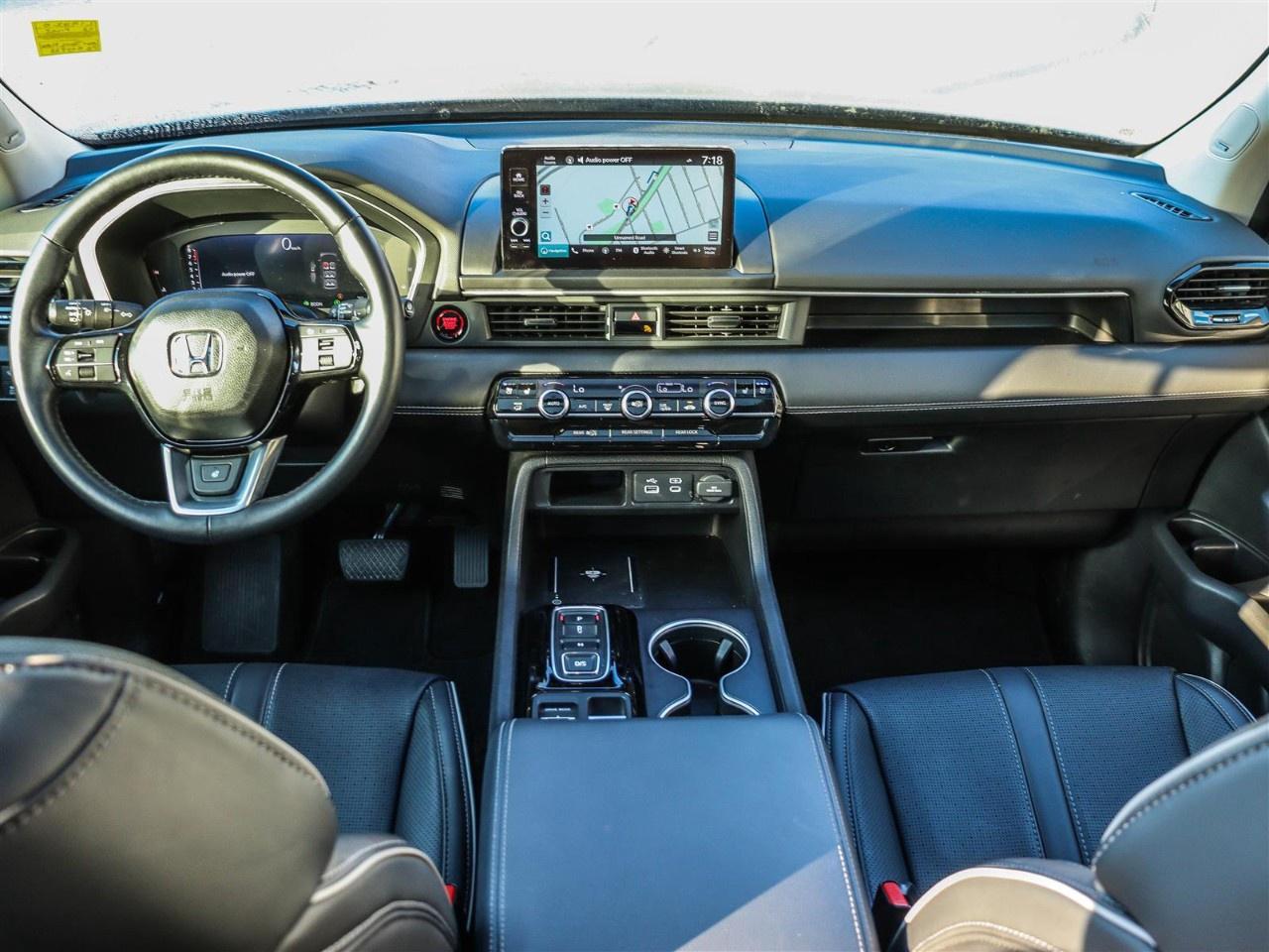 2023 Honda Pilot Touring AWD Photo