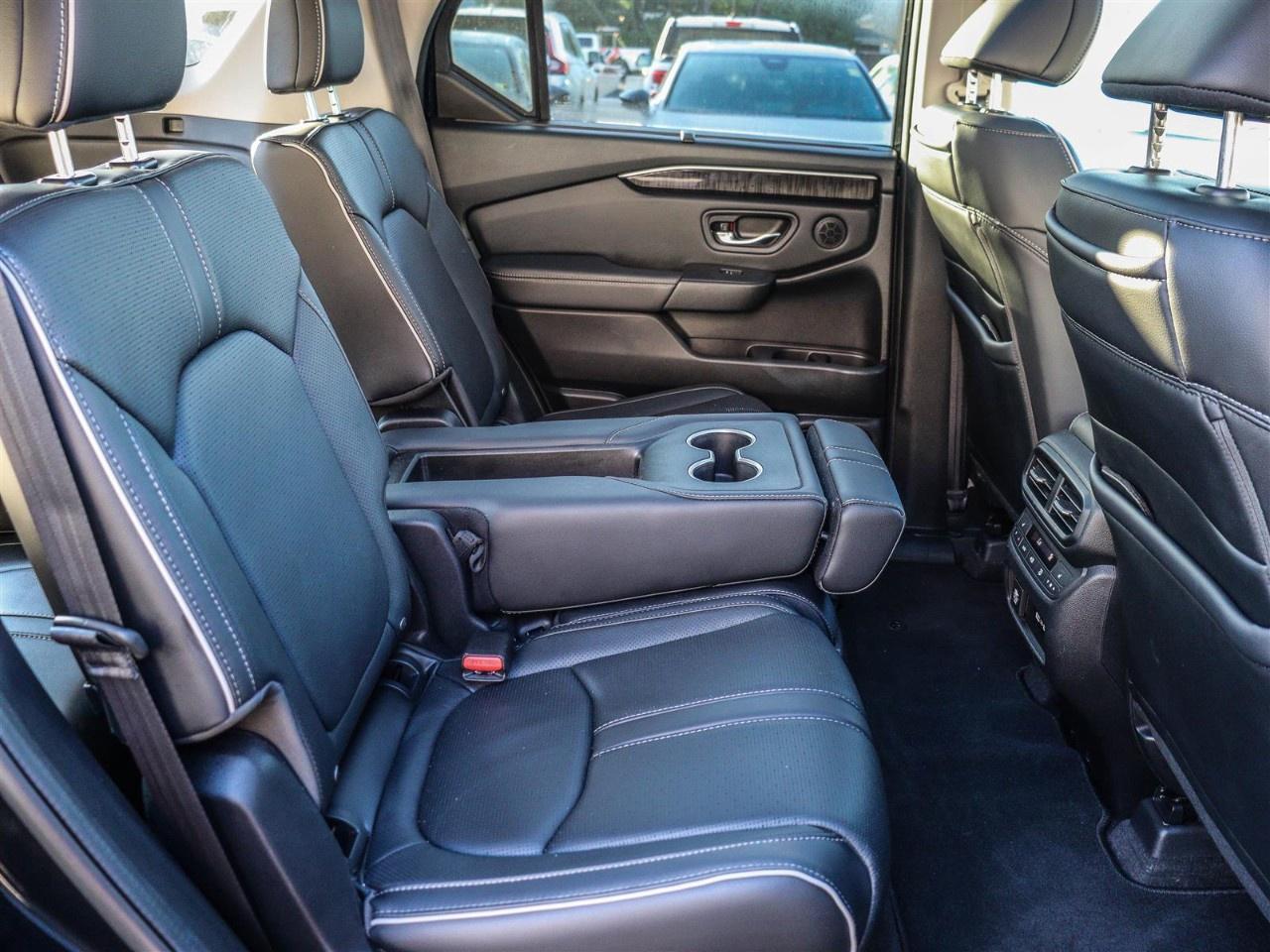 2023 Honda Pilot Touring AWD Photo
