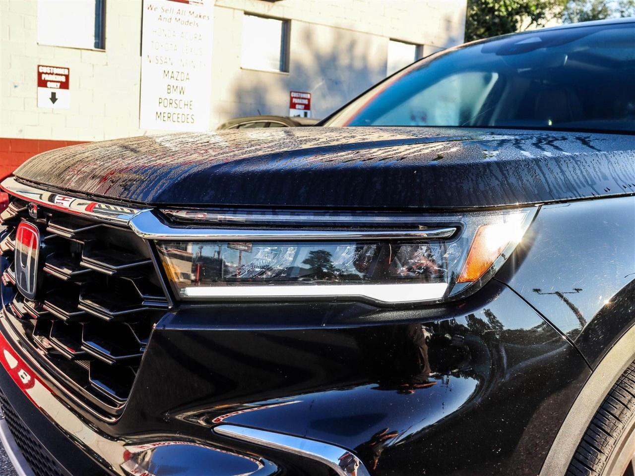 2023 Honda Pilot Touring AWD Photo