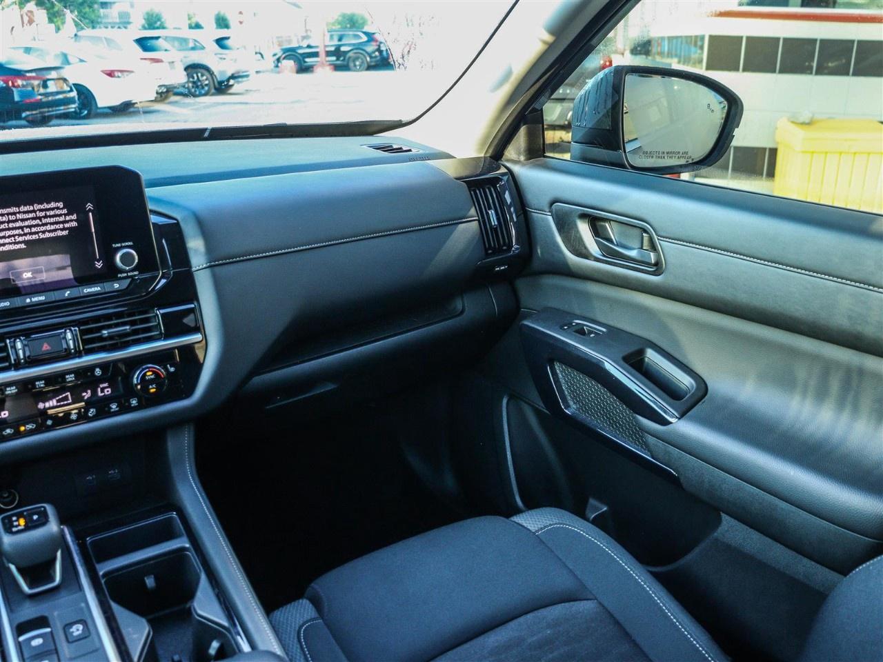 2025 Nissan Pathfinder  Photo