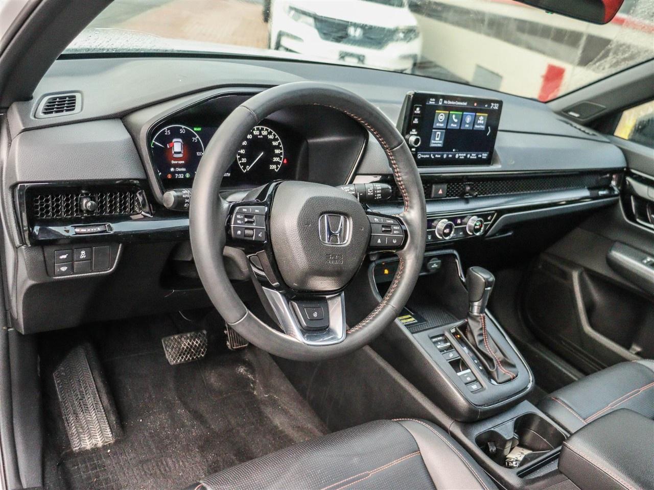 2023 Honda CR-V Hybrid Touring AWD Photo