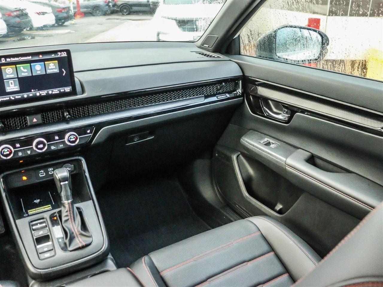 2023 Honda CR-V Hybrid Touring AWD Photo