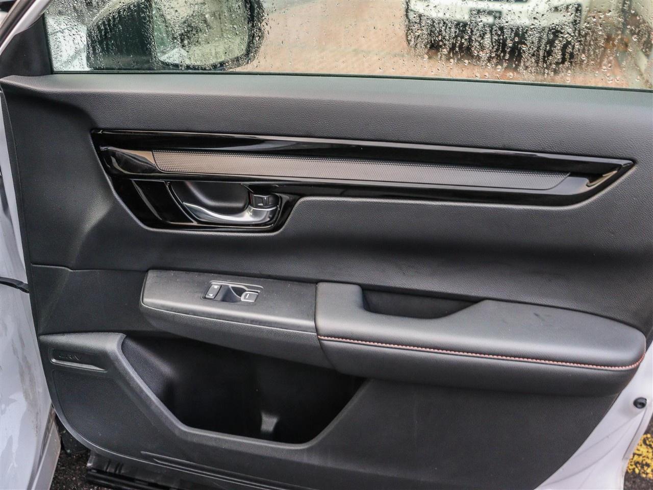 2023 Honda CR-V Hybrid Touring AWD Photo