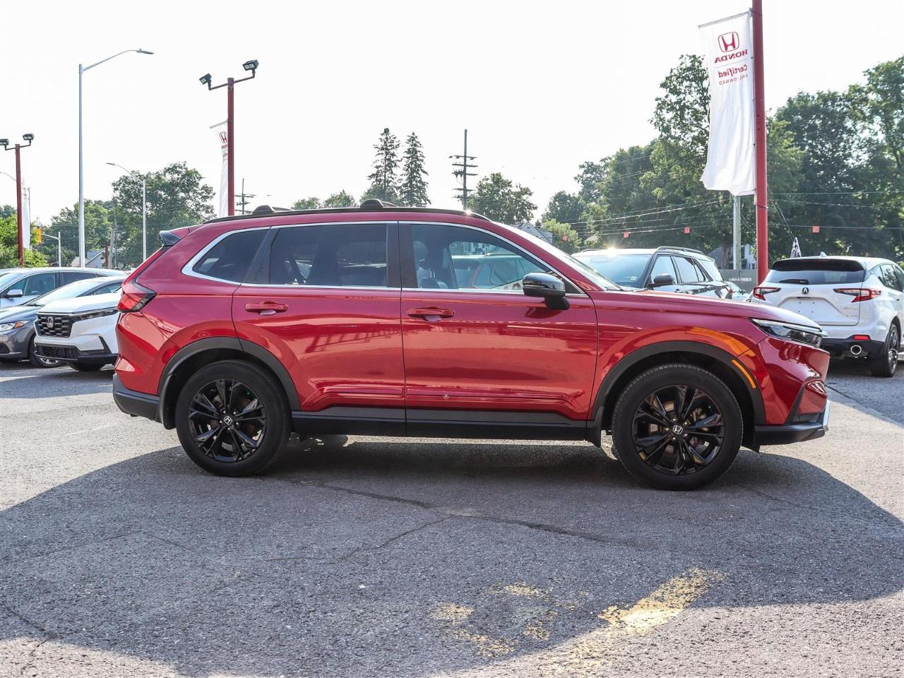 2023 Honda CR-V Hybrid Touring AWD Photo