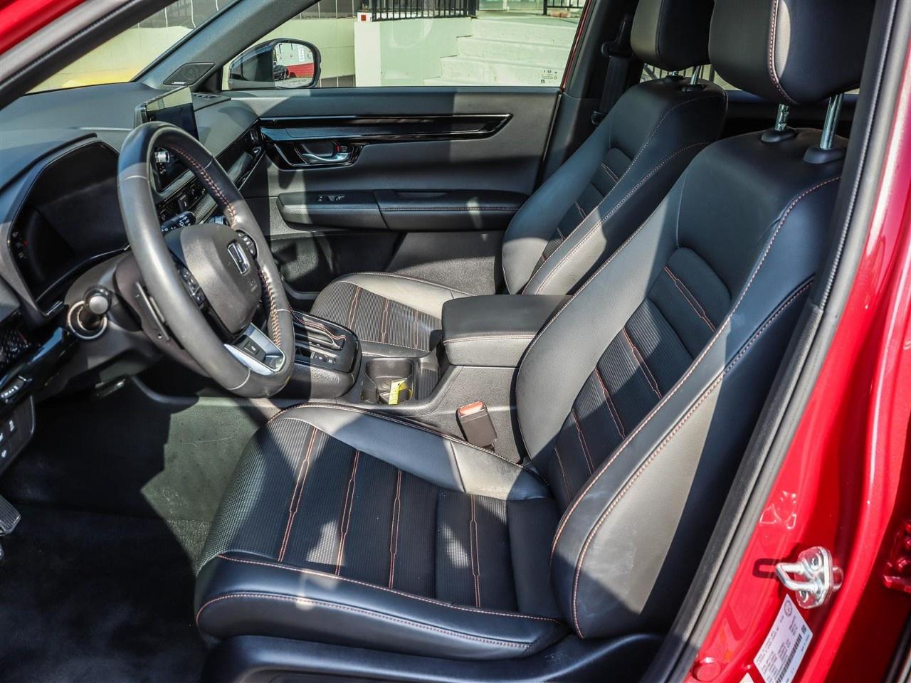 2023 Honda CR-V Hybrid Touring AWD Photo