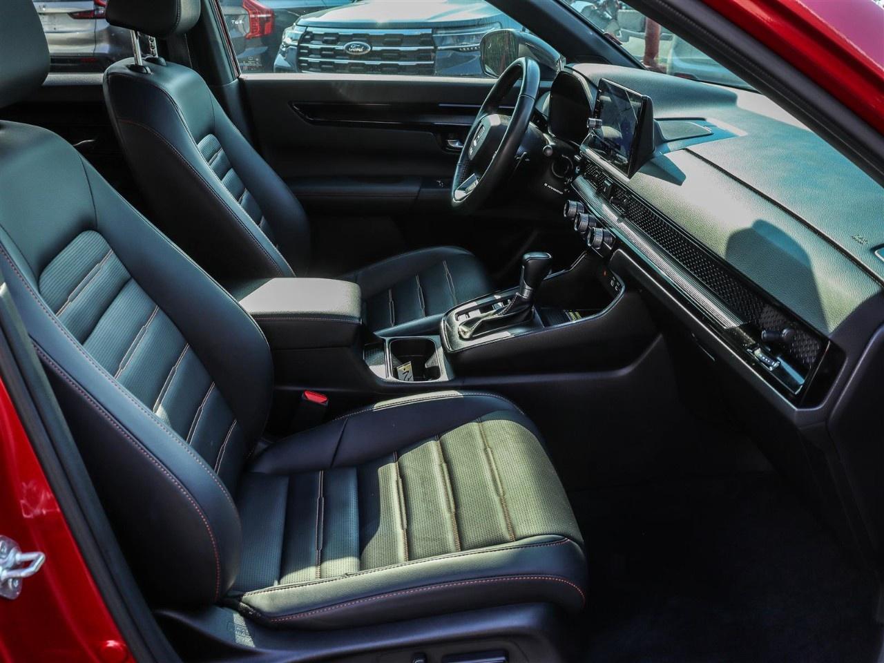 2023 Honda CR-V Hybrid Touring AWD Photo