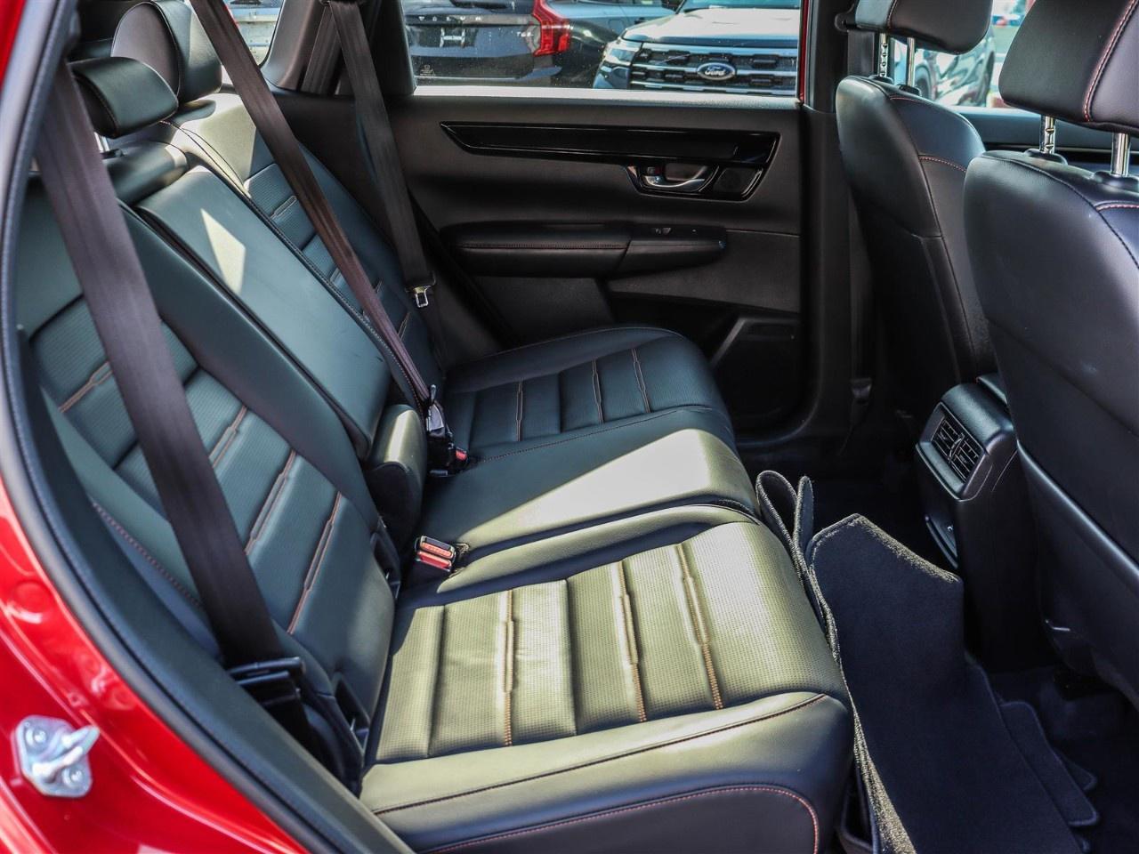 2023 Honda CR-V Hybrid Touring AWD Photo