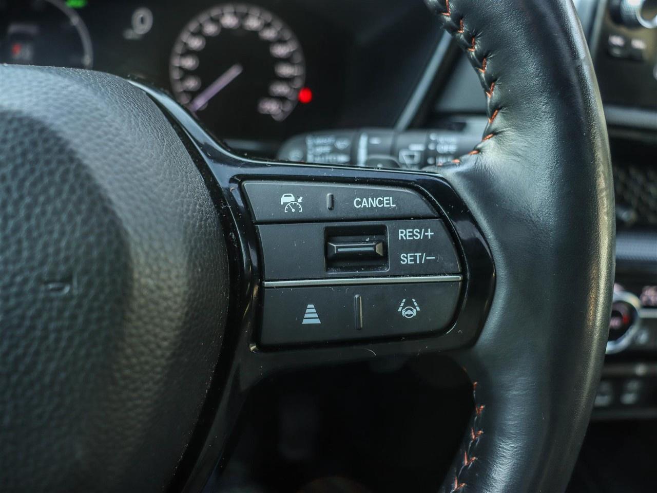 2023 Honda CR-V Hybrid Touring AWD Photo
