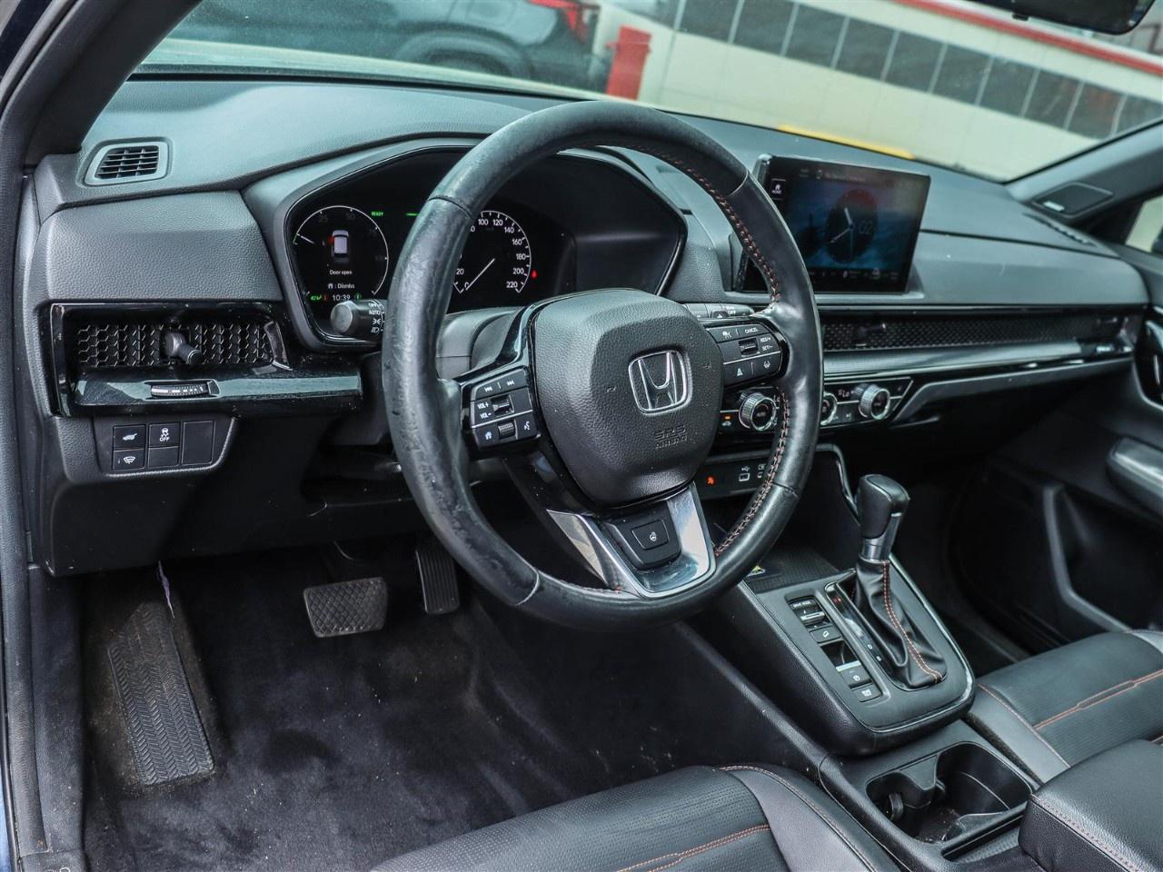2023 Honda CR-V Hybrid Touring AWD Photo