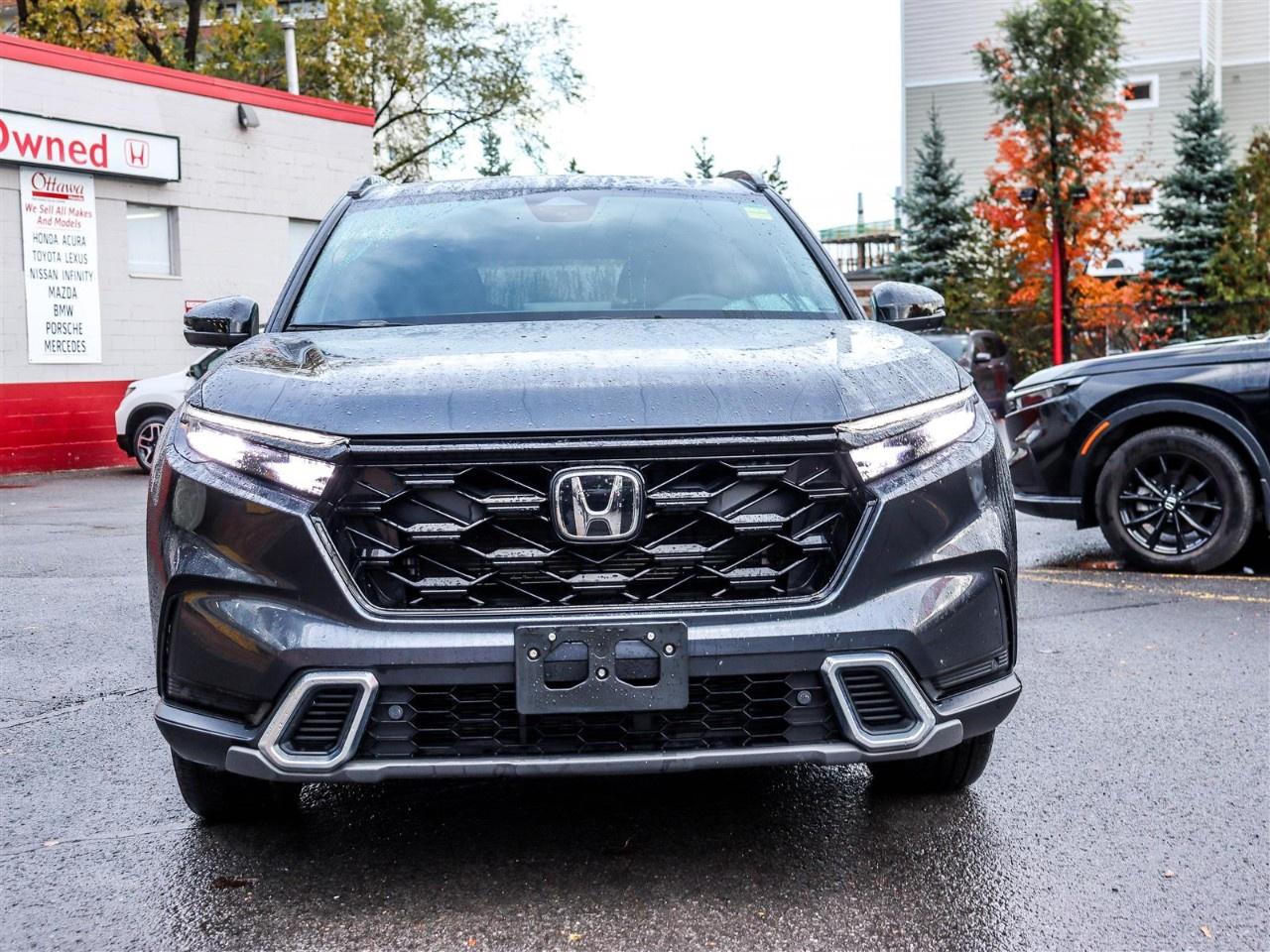 2024 Honda CR-V Hybrid Touring AWD Photo