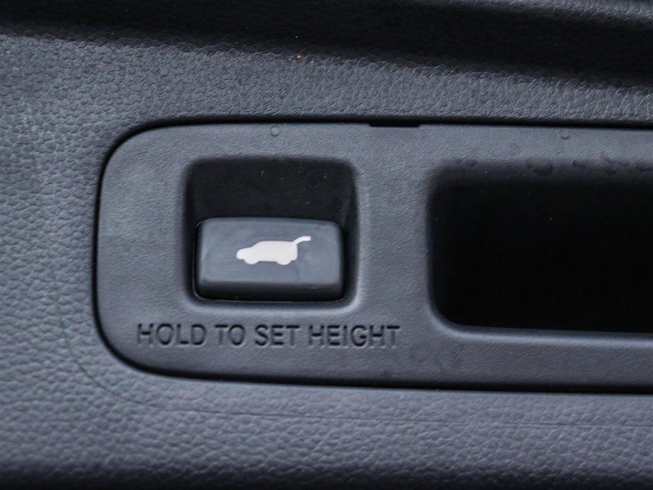2024 Honda CR-V Hybrid Touring AWD Photo