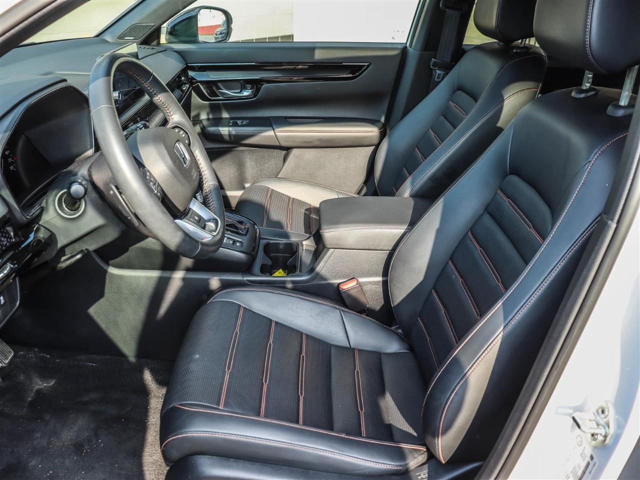 2023 Honda CR-V Hybrid Touring AWD Photo