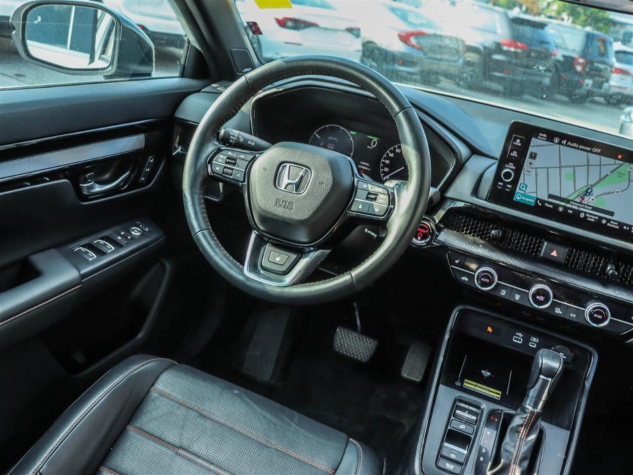2023 Honda CR-V Hybrid Touring AWD Photo