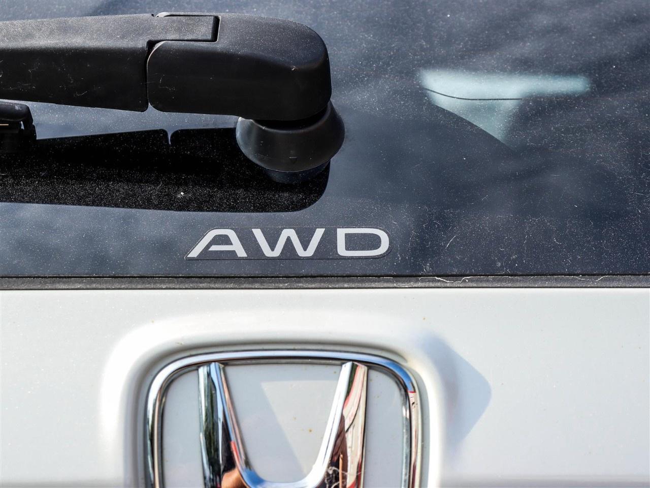 2023 Honda CR-V Hybrid Touring AWD Photo