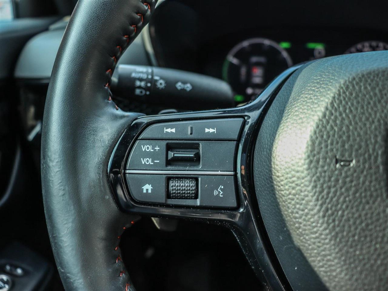 2023 Honda CR-V Hybrid Touring AWD Photo