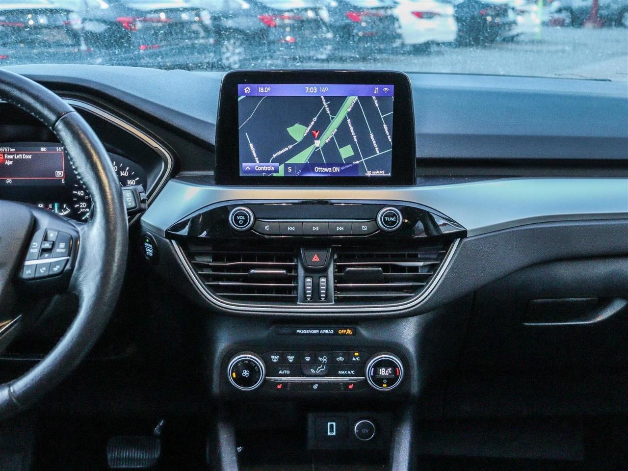 2020 Ford Escape SEL FWD Photo