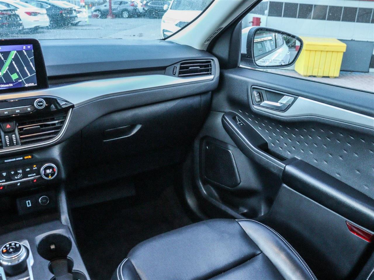 2020 Ford Escape SEL FWD Photo