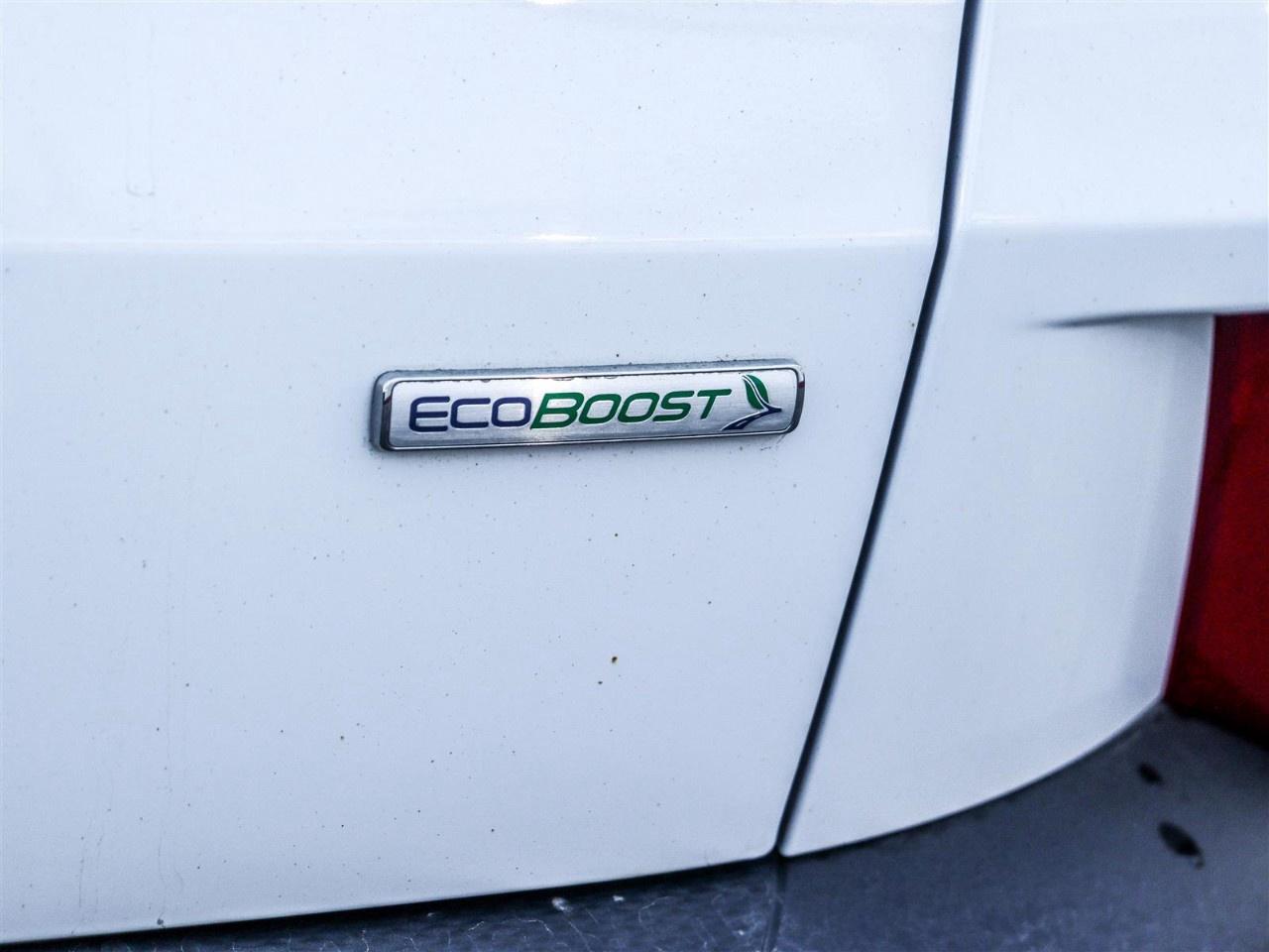 2020 Ford Escape SEL FWD Photo