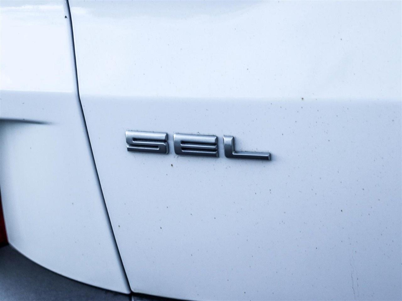 2020 Ford Escape SEL FWD Photo