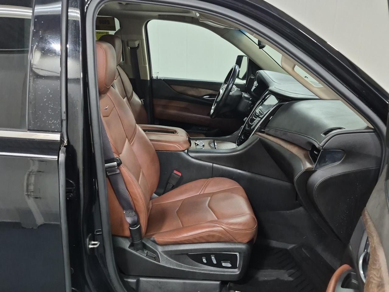 2016 Cadillac Escalade Premium Collection |7 PASS|PANO|NAVI|BROWN INT Photo