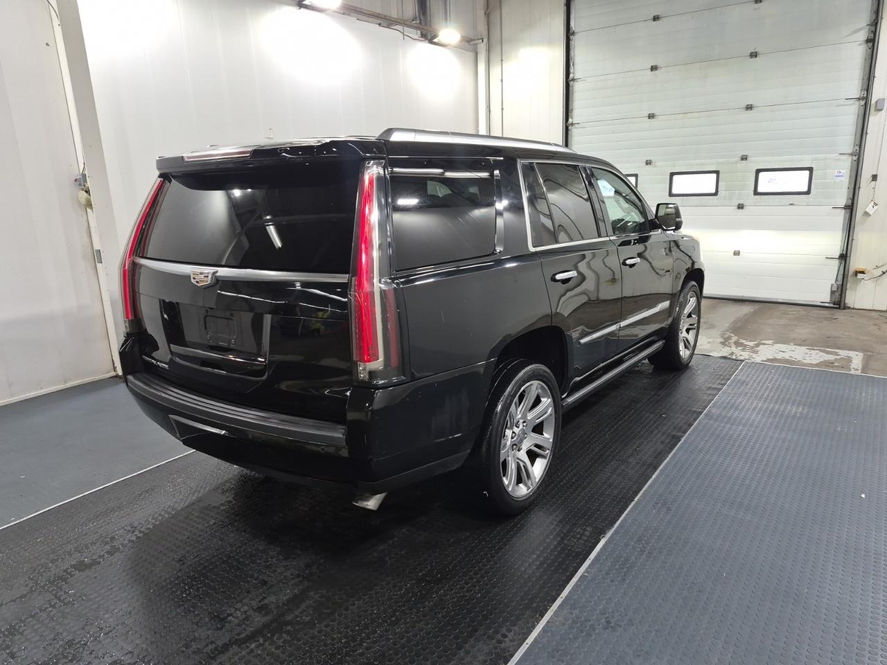 2016 Cadillac Escalade Premium Collection |7 PASS|PANO|NAVI|BROWN INT Photo