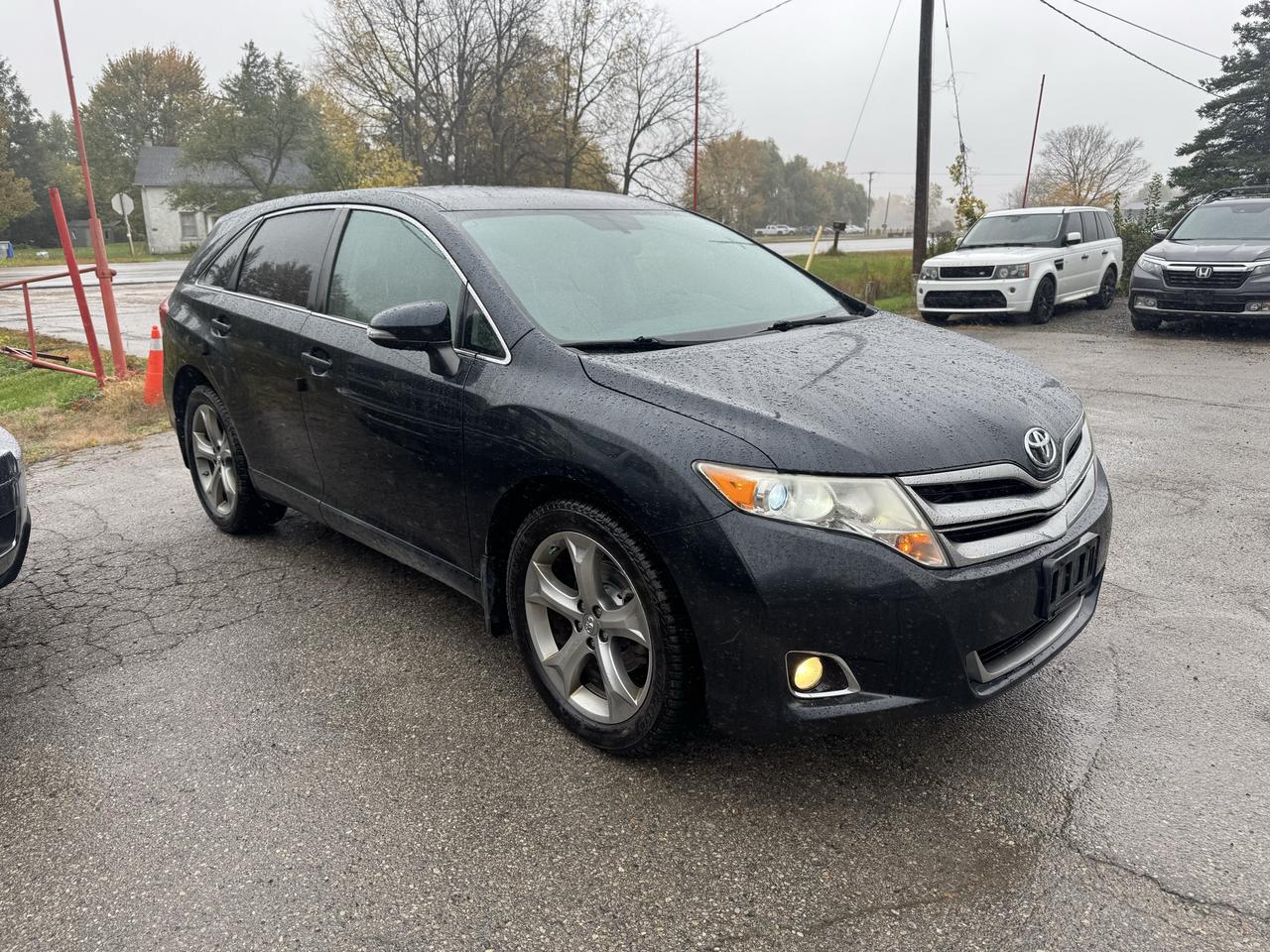 2014 Toyota Venza LE Photo