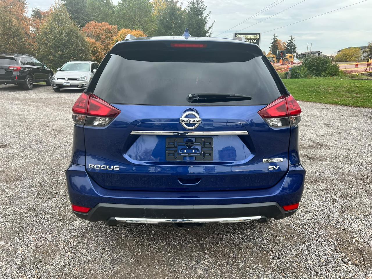 2018 Nissan Rogue SV CERTIFIED Photo3