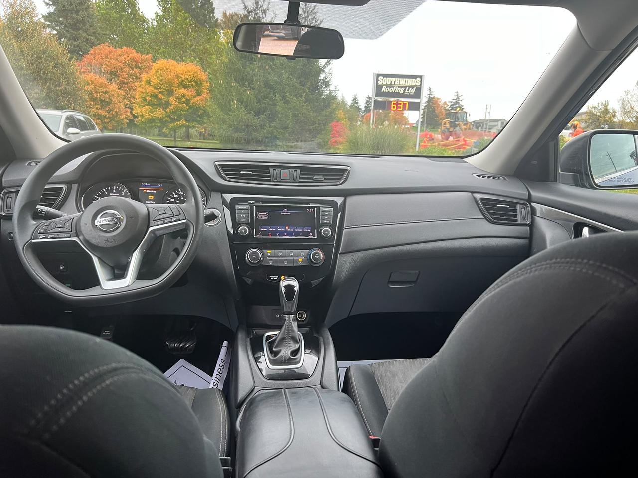 2018 Nissan Rogue SV CERTIFIED Photo