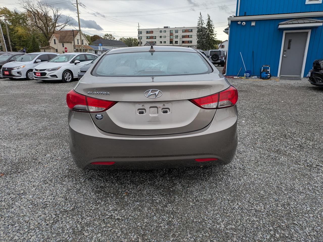 2011 Hyundai Elantra 4dr Sdn Auto GLS Photo3
