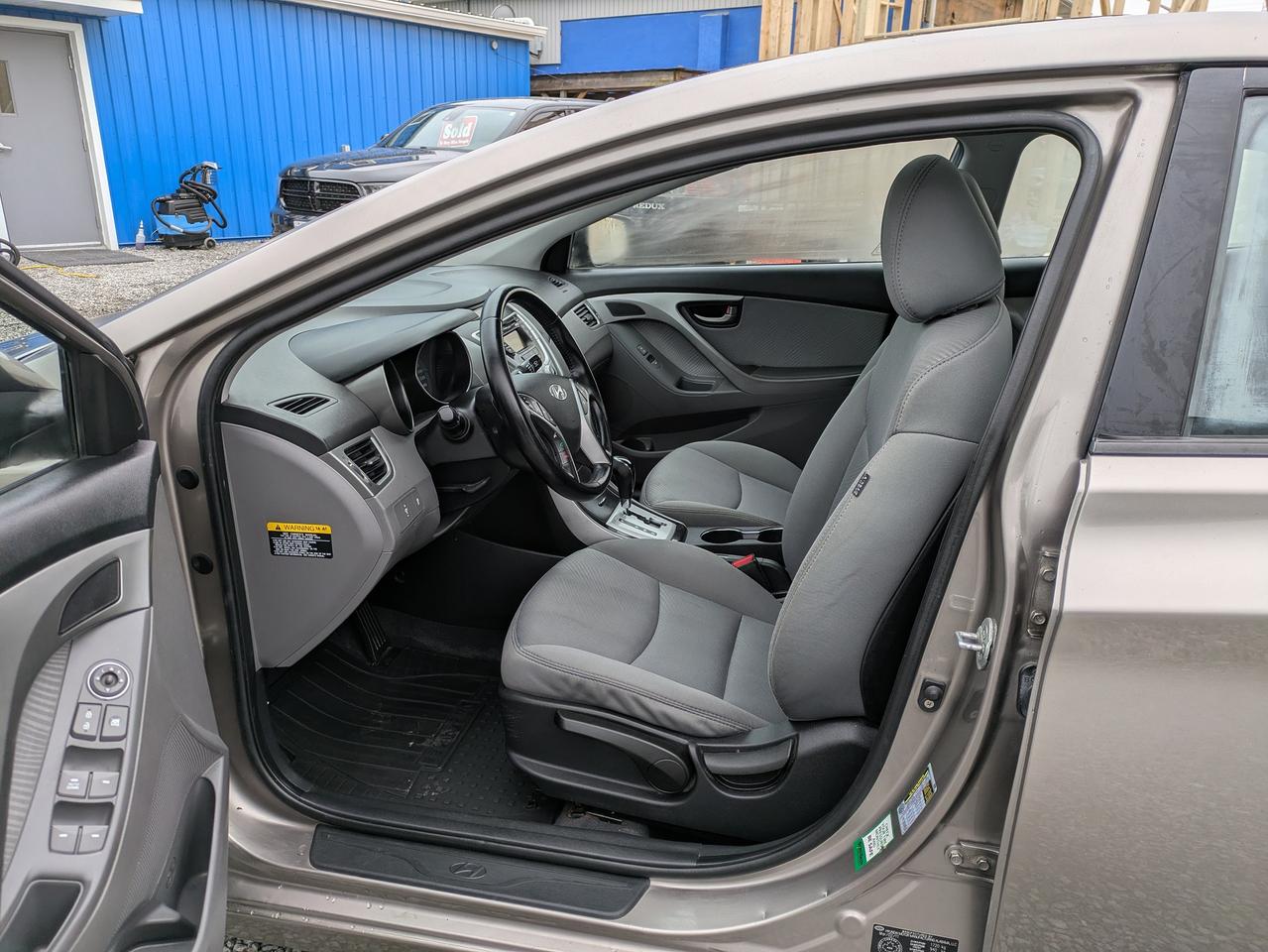2011 Hyundai Elantra 4dr Sdn Auto GLS Photo
