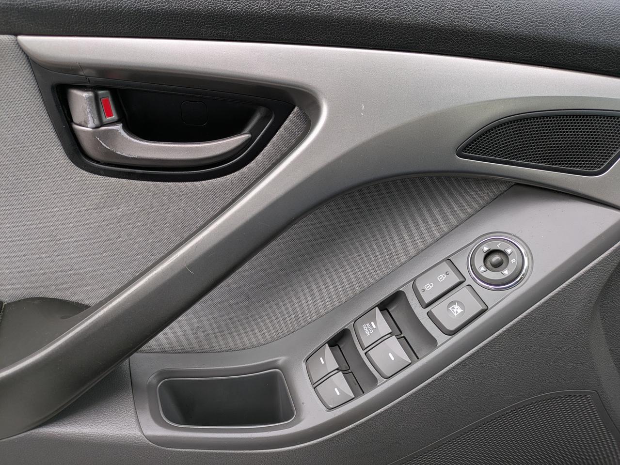 2011 Hyundai Elantra 4dr Sdn Auto GLS Photo