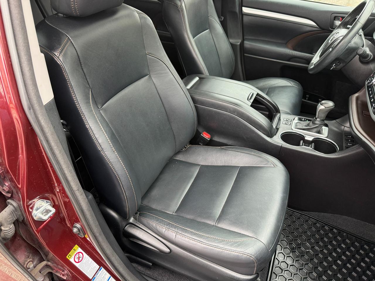 2014 Toyota Highlander AWD 4D XLE,NO ACCIDENTS,SERVICE RECORDS,CERTIFIED! Photo