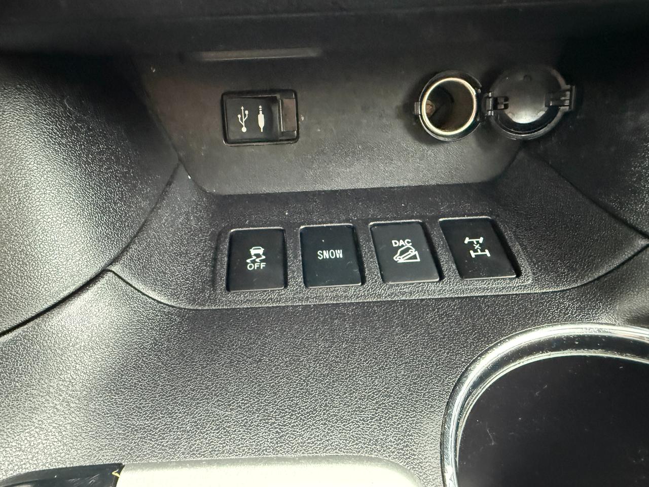 2014 Toyota Highlander AWD 4D XLE,NO ACCIDENTS,SERVICE RECORDS,CERTIFIED! Photo