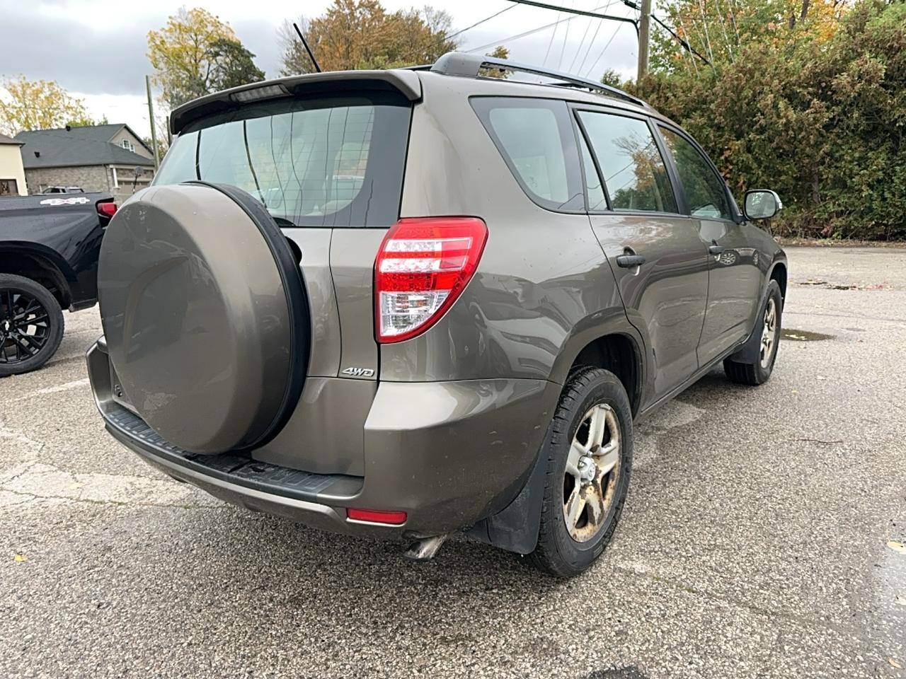 2009 Toyota RAV4 BASE Photo