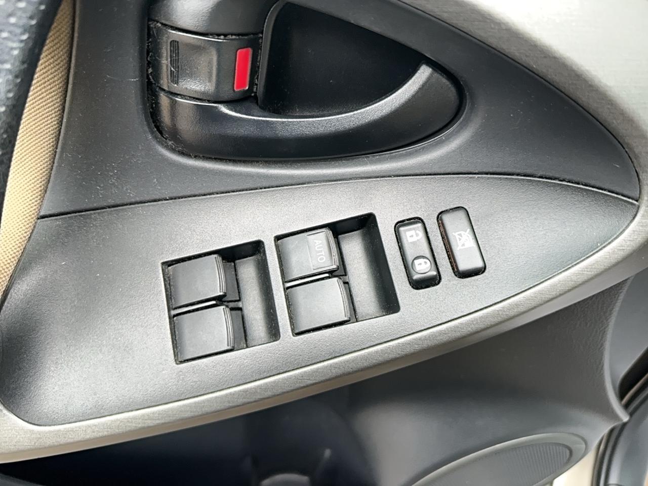 2009 Toyota RAV4 BASE Photo
