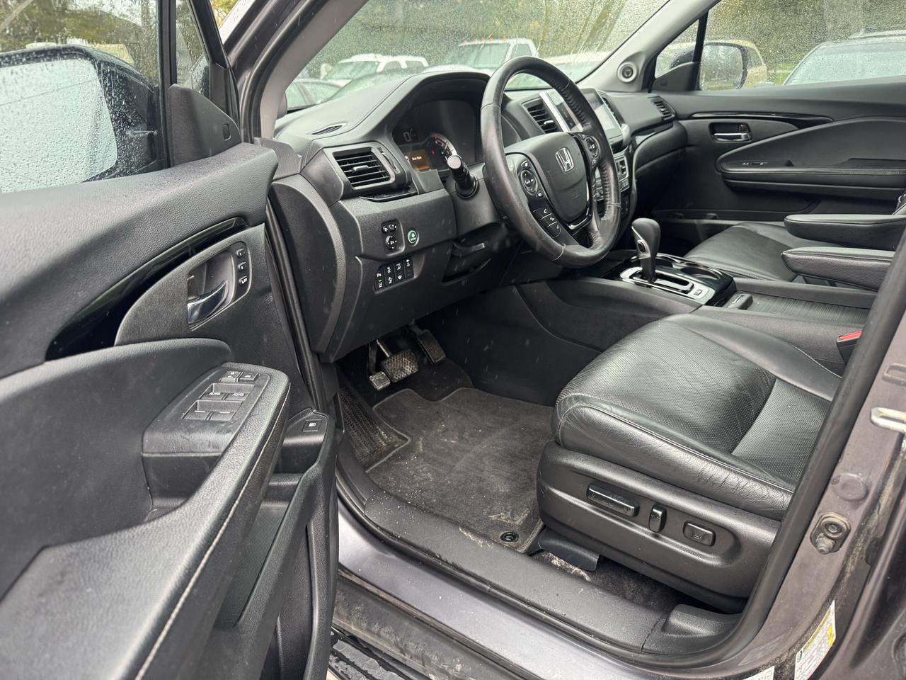 2019 Honda Ridgeline TOURING Photo